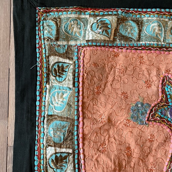 Large Elephant Wall Tapestry - Picture 4 of 8